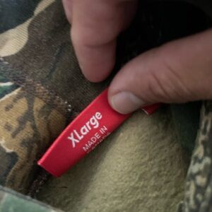 Supreme Small Box Hooded
Sweatshirt (FW22)
Branch Woodland Camo